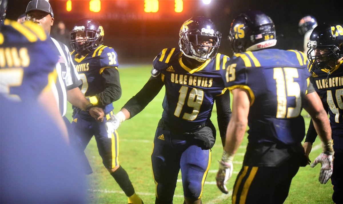 BOWL GAME HIGHLIGHTS!! 1st YEAR! hudl.com/v/2GZMMV <a href="/TheBlueDevilsfb/">Blue Devil Football</a> <a href="/CoachPinasco/">Coach Pinasco</a> <a href="/CoachBorba/">Frank Borba</a> <a href="/CoachBobCasey/">Bob Casey</a>