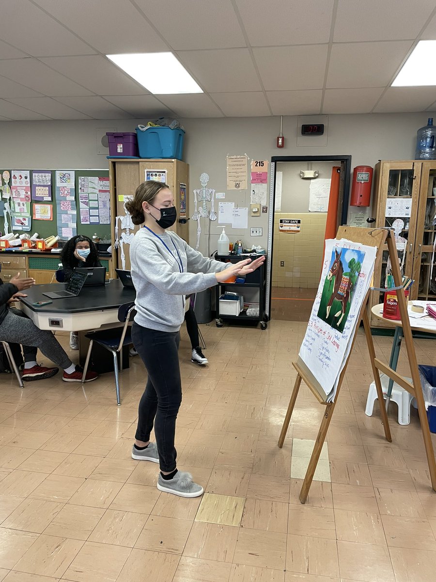 KGallagher_SCI's tweet image. we played some #pinthetailonthedonkey in #IBSEHS to  learn about the role of sensory input in 🧠 information processing, we compared our responses to exteroceptors and proprioceptors 😅 @LHS_NJ @Science_LHS @IB_DP #ExSci #ExerciseScience #anatomyteacher #playingislearning