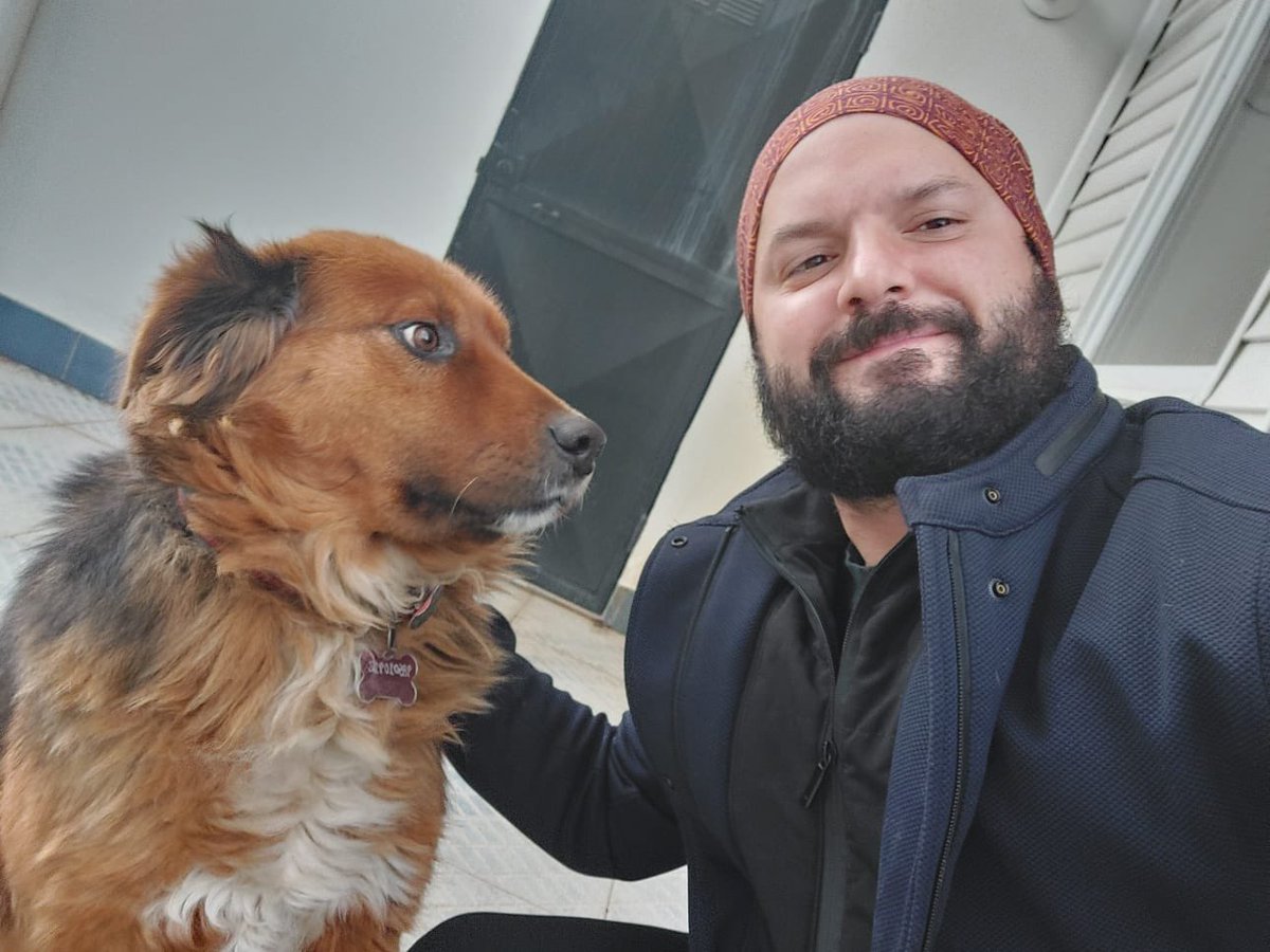 GabrielBoric's tweet image. Qué lindo lo que está pasando con el HT #AnimalitosxBoric 🐶 obvio que con Brownie nos sumamos también