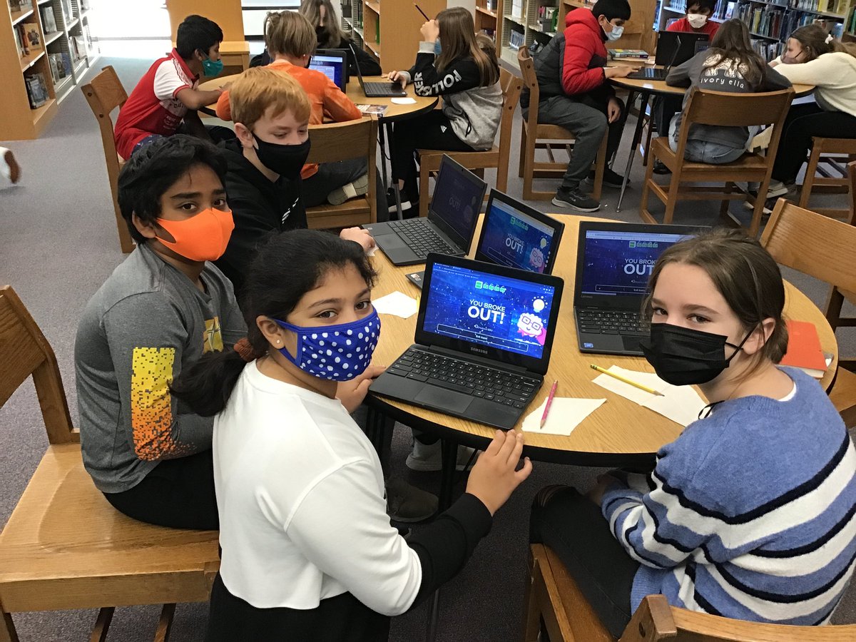 bpalaseklms's tweet image. Celebrated #HourofCode2021 in the library by testing out our tech &amp;amp; problem solving skills with @breakoutEDU @WindyWhales @reisslitlpieces