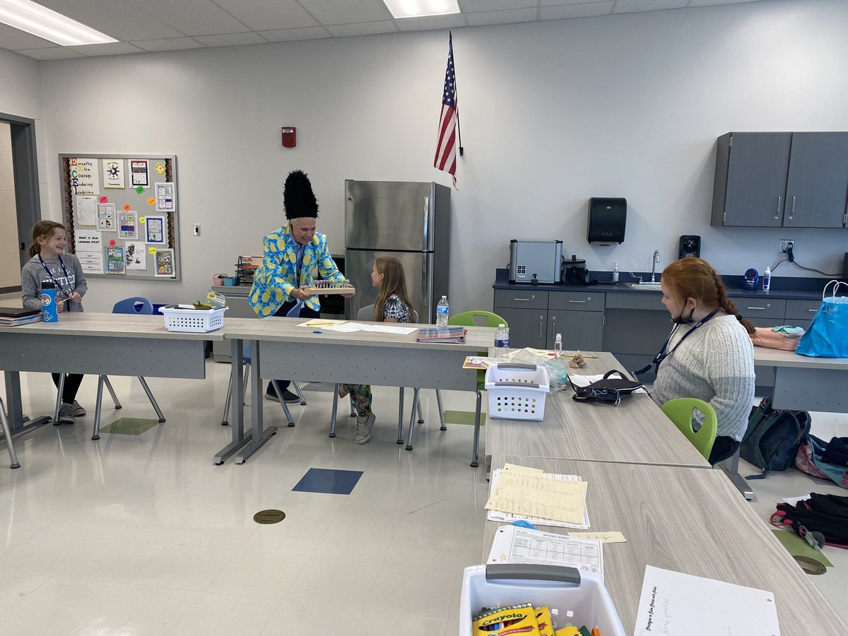Sharpened our observation skills in a debriefing after a unique visitor came! Pentomino work allowed Ss to find structure and patterns in geometry. They always work so hard! <a href="/WestClerGifted/">West Clermont Gifted Services</a> #wcgifted <a href="/SummersideElem/">Summerside ES</a> <a href="/spanglerteach/">Matt Spangler</a>