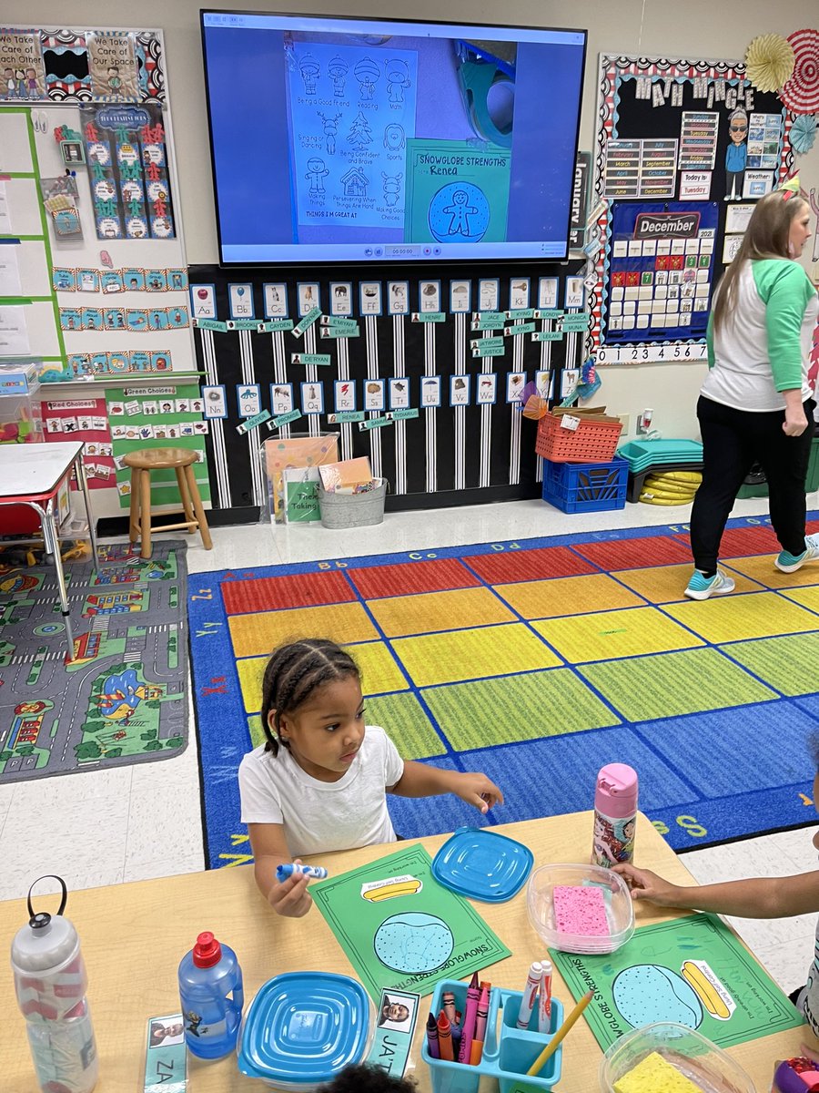 CounselorSoto's tweet photo. Learning to have Self-Control in Pre-K today! ❤️❤️❤️ #SelfContol #GuidanceLesson #SmithLeopards #BelieveInMesquite #LoveGrowAchieve https://t.co/T0EKreL05w