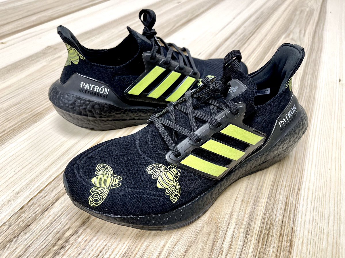 TheSoleRevival's tweet photo. Custom #Patron #Adidas #ultraboost 🐝 #employeesonly @Patron @adidas https://t.co/Ma5Tchvpij
