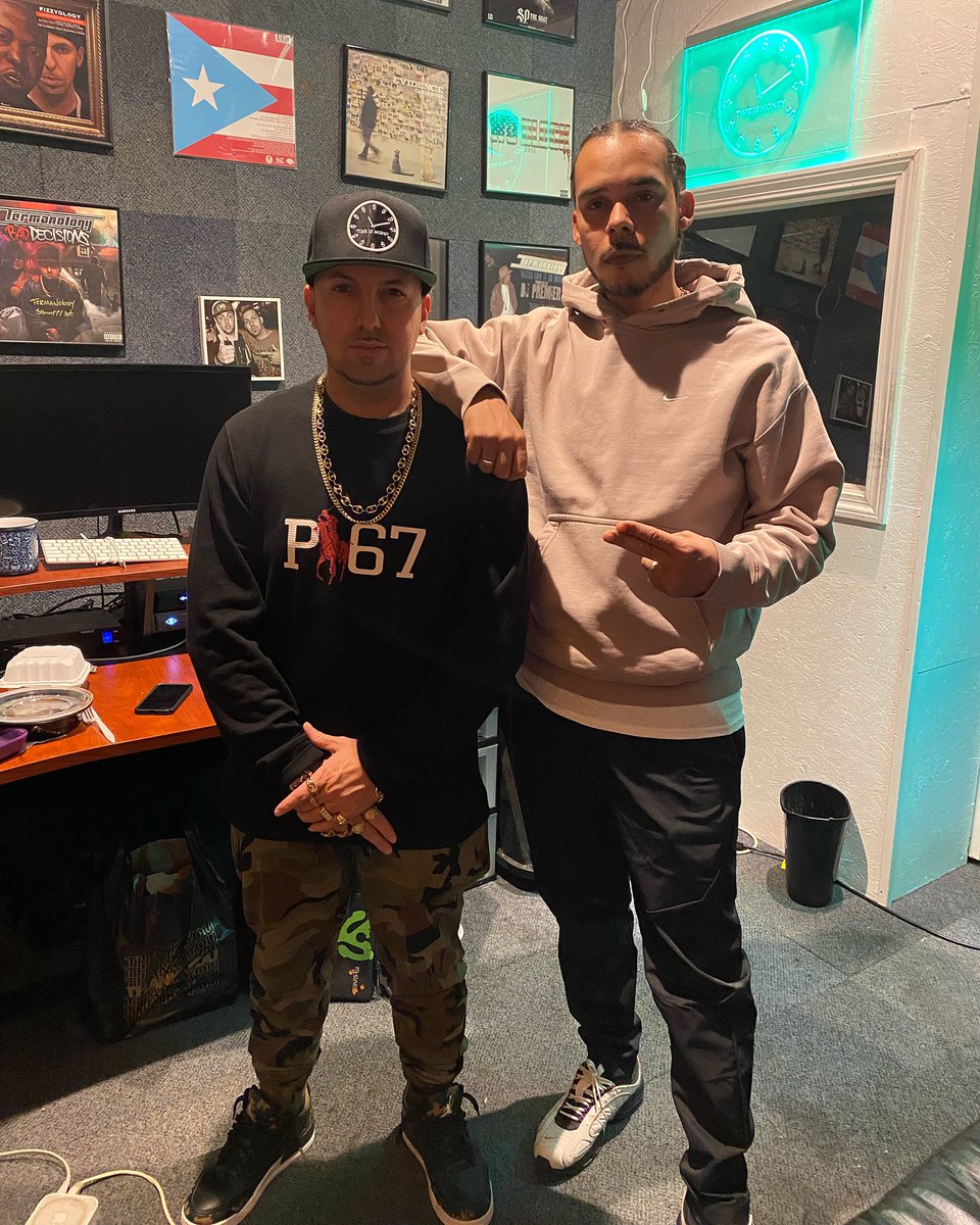Made a Classic with my Twin <a href="/UFOFev/">The BIG UFO</a> tonight!! 🛸⏱💰💨🥃🇵🇷

Prod By <a href="/nasteeluvzyou/">nasteeluvzyou.com</a> 
Recorded at <a href="/TimeIsMoneyBK/">Time Is Money Studio NYC</a>