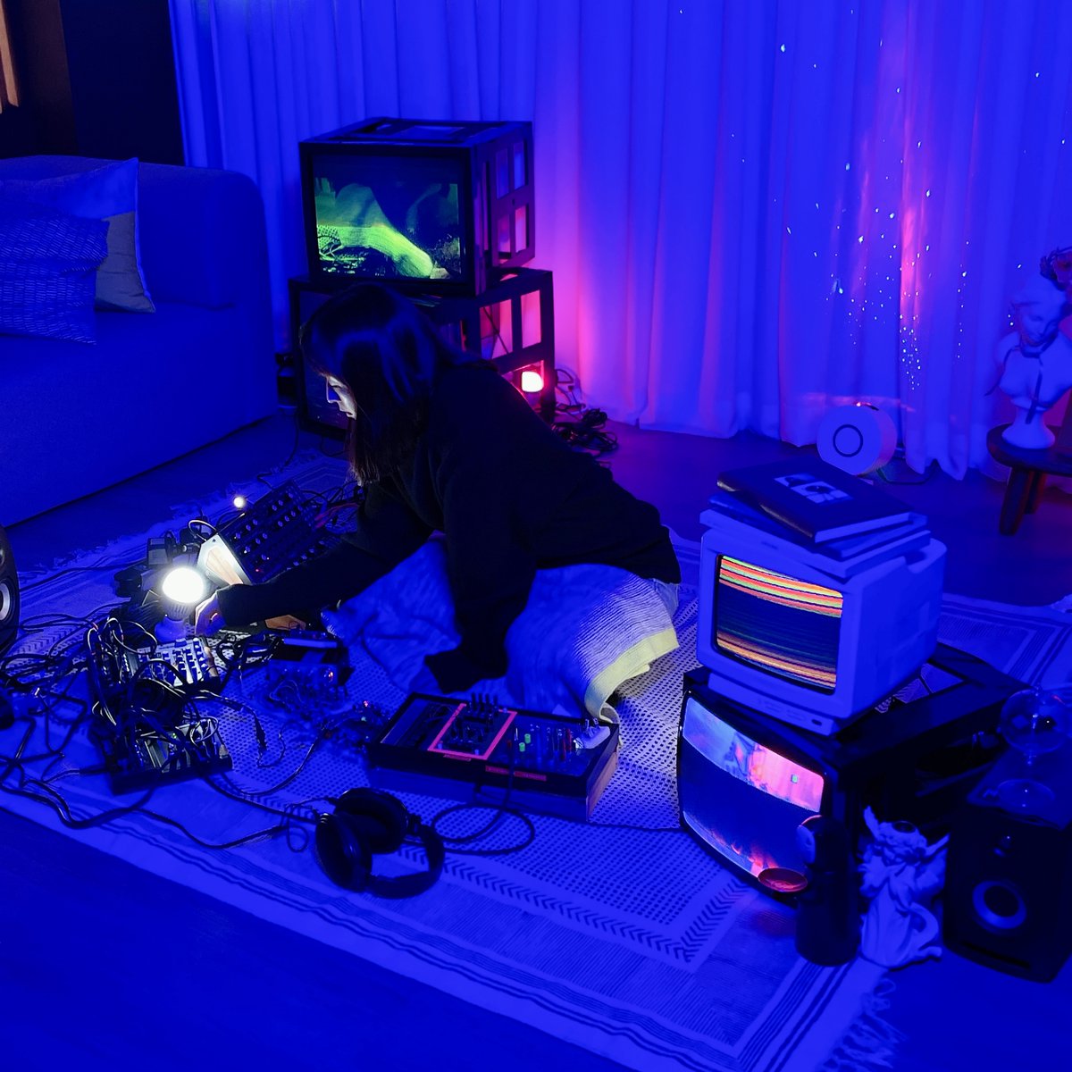 12월 10일 닻올림 연주회 141회에서 공연하는 안효주 @sabina_ahn 씨에 대한 소개글입니다.