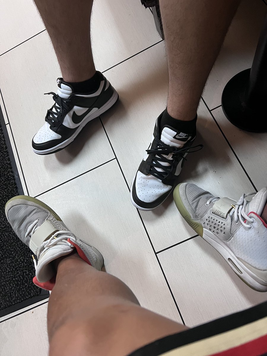 Me and <a href="/ZachAlvira/">Zach Alvira</a> got the shoe game approval of @troberts__ ..