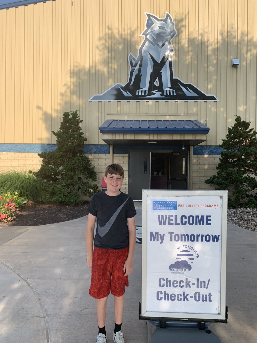 I cannot speak highly enough of the <a href="/PennCollege/">Penn College</a> pre-college middle school program. Every few months they’ve sent the summer participants small gifts from the different departments (a planner, Halloween card, and now cookies).  
#investinginfuturestudents #mytomorrow