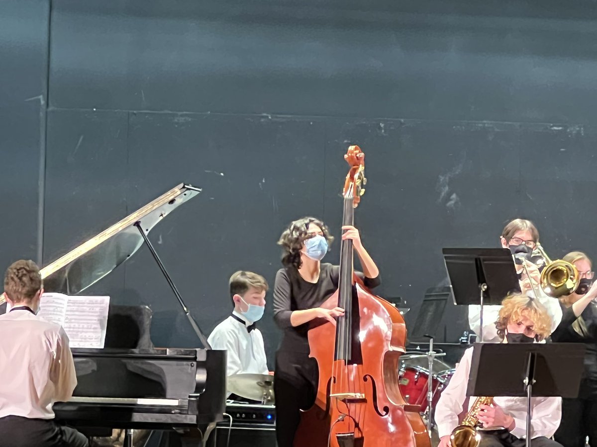 maureenmcohen's tweet photo. Welcome to Winter Concert Season! I heard a younger student whisper in awe what I was thinking… “They are AMAZING.” #MURSDInspires https://t.co/6tEsGERSjP