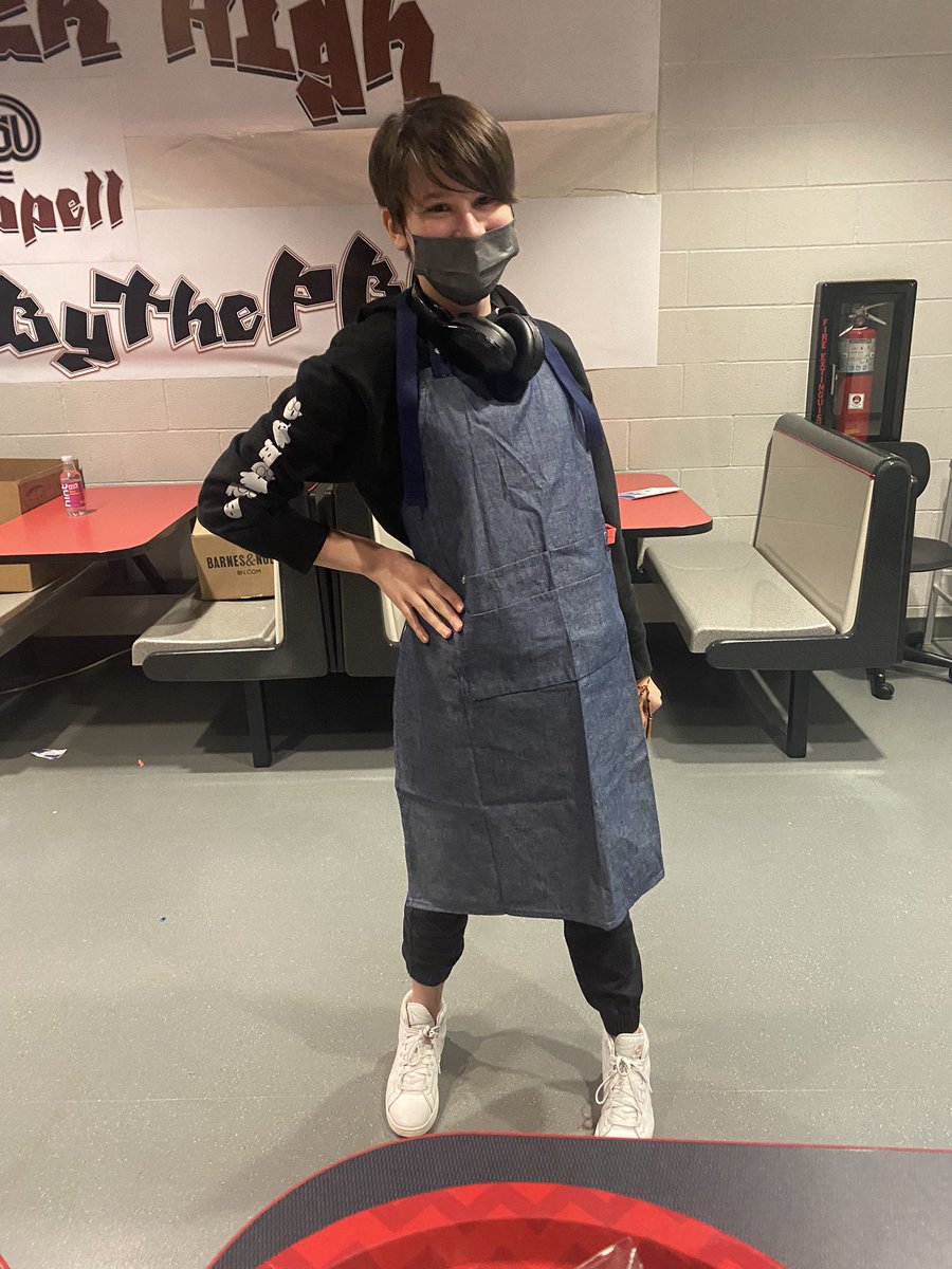 @SamanthaD_nthc out here with his very manly apron I have him earlier helping out in #Slamming4aCause #nthctribe