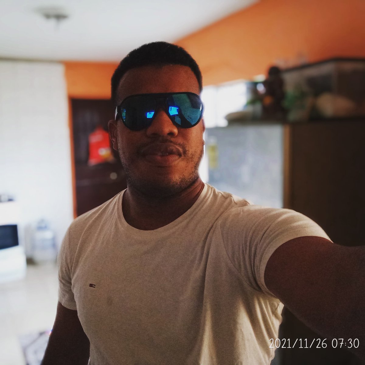 Dexterfox10 tweet picture
