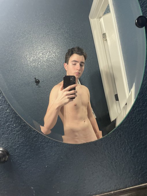 New stuff 😉 https://t.co/9Akq38SdqD