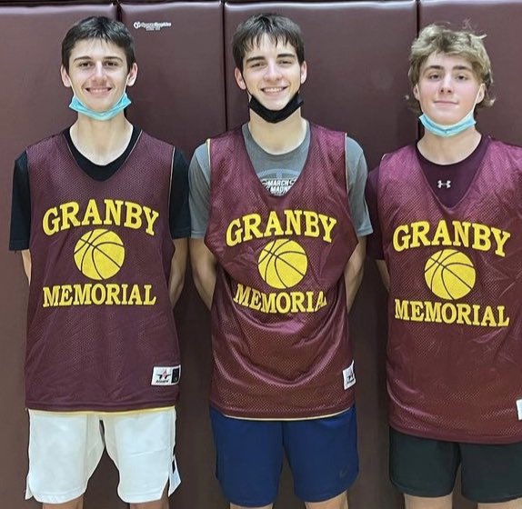 DeclanLynch213's tweet photo. Honored to have been named a co-captain along with John &amp; Liam for the ‘21-‘22 season. Ready to help lead this group to big things. #team #together #hwpo #basketball #granbybb #packtheden #letsgo https://t.co/uLmbPLeBsY