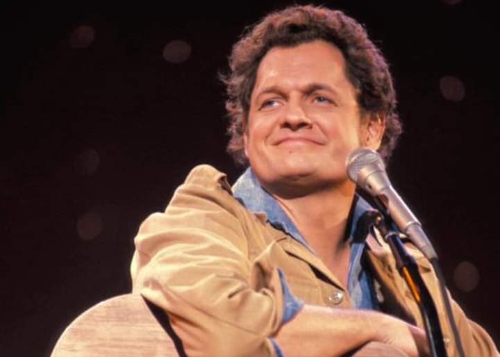 Happy Birthday to the late great singer Harry Chapin. 