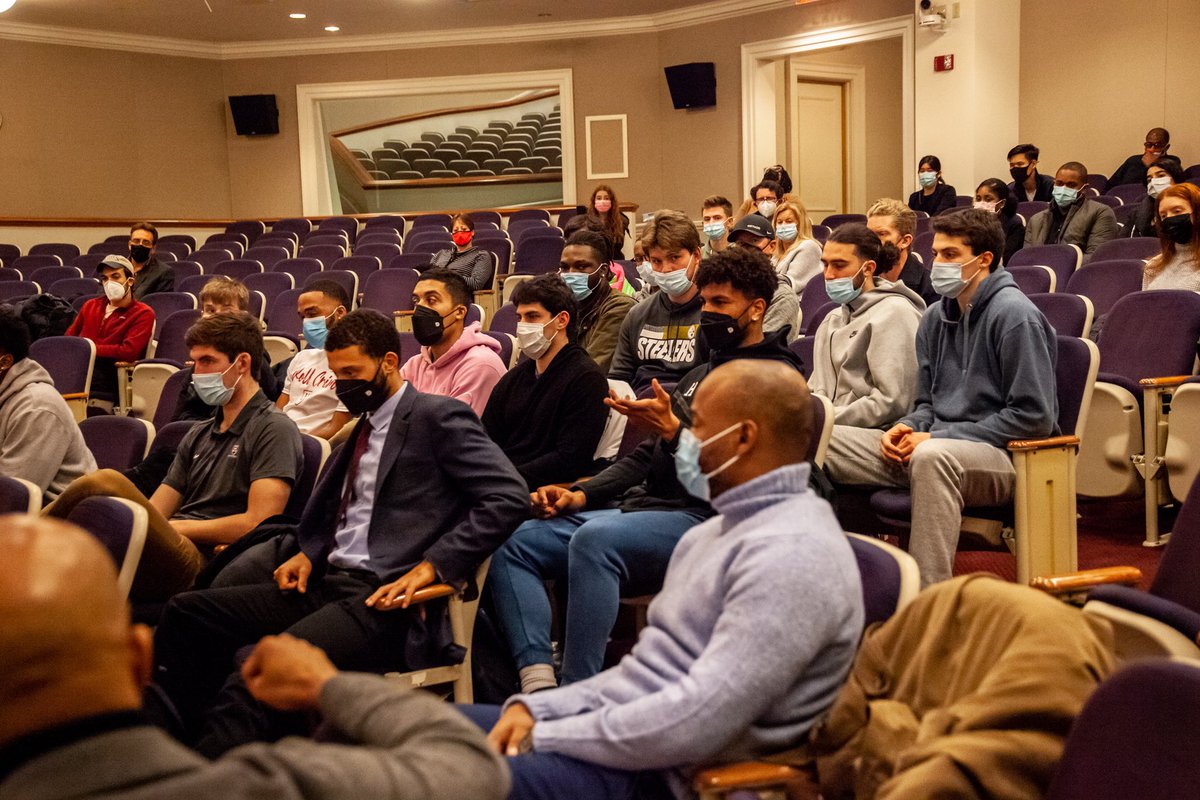 HarvardMBB's tweet photo. Incredibly impactful evening with @arneduncan and @ChicagoCred. Powerful life perspective and wisdom for our team and for the community members in attendance. #OneCrimson #GoCrimson https://t.co/RZEH6xKzVD