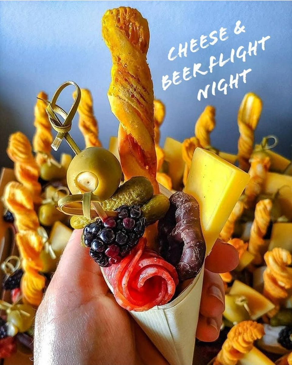 Friday night! Cheese and beer pairing flights.
#chicagobeer