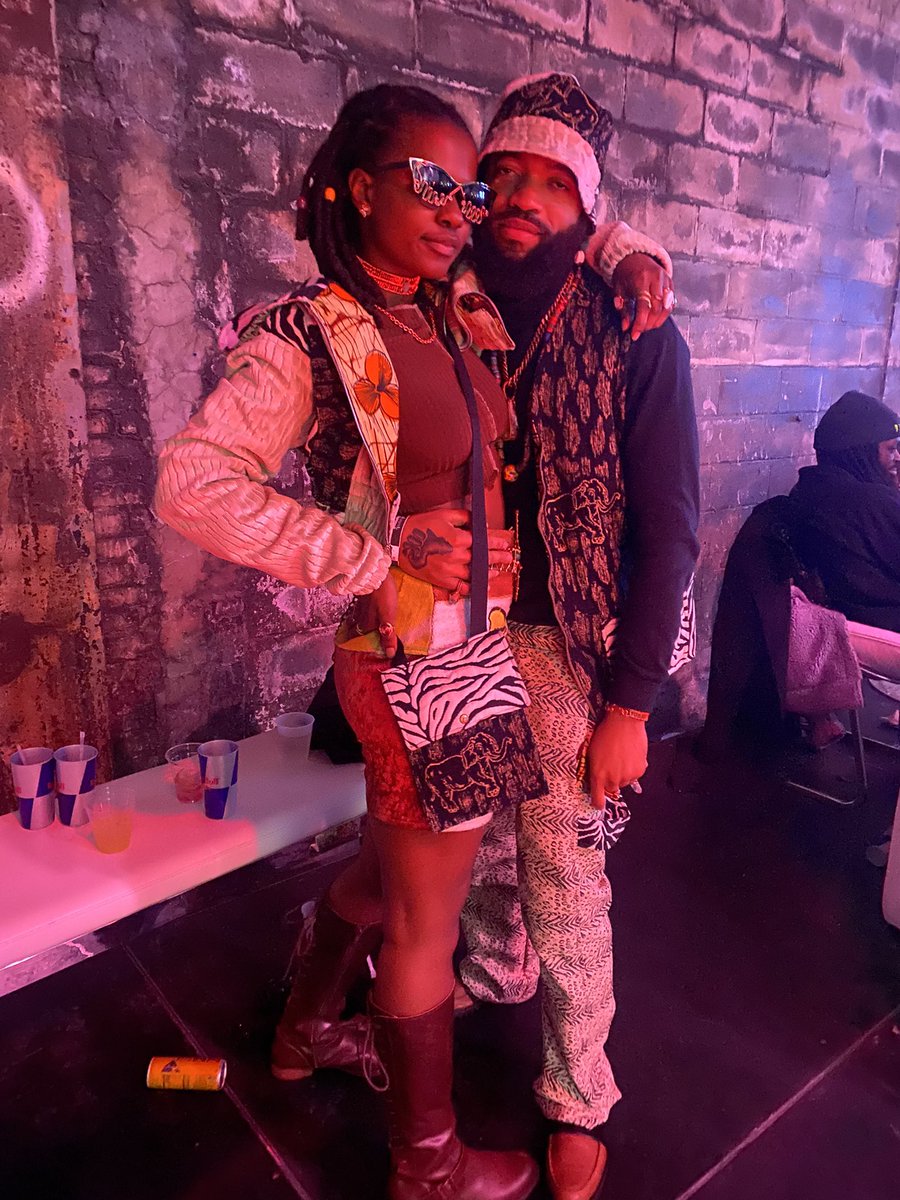 MuddalandAnt's tweet photo. We won best dressed https://t.co/cttAU980km