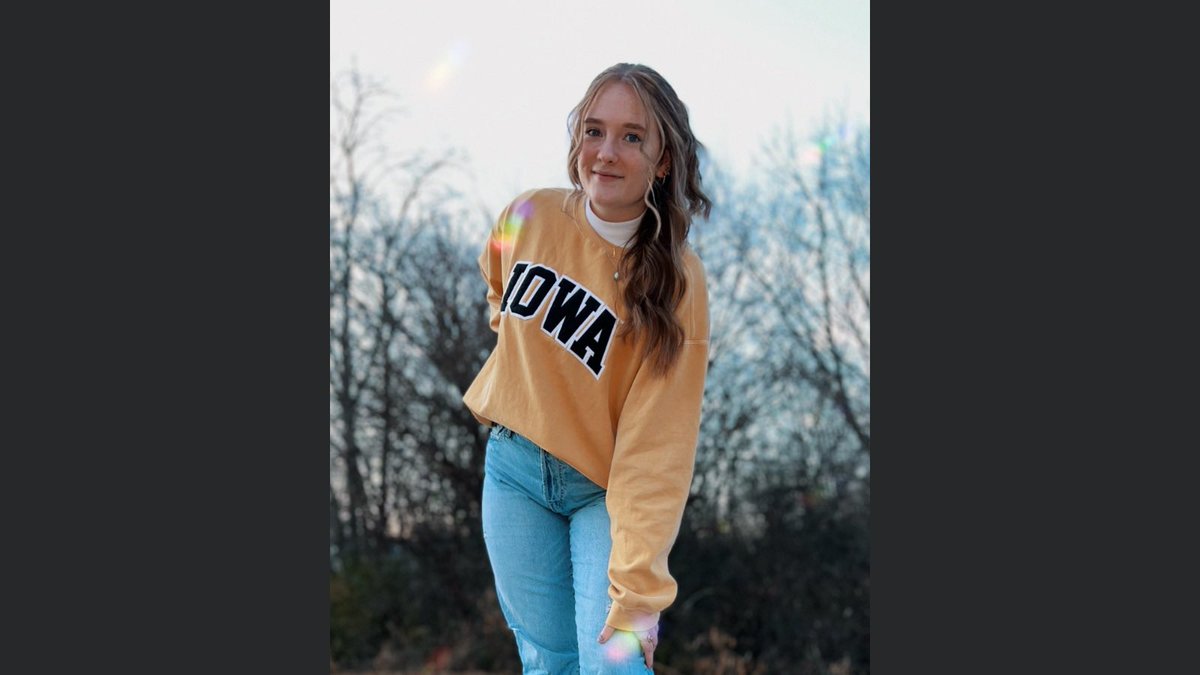 MJansen_2's tweet photo. Guess where I’m going to get my doctor of physical therapy degree from:)
.
.
.
Go Hawks;) 💛🖤 #futureDPT https://t.co/1YS6usDIwf