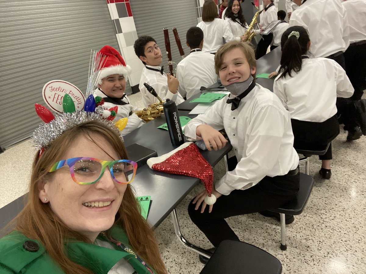 MsFrizzleWilson's tweet photo. So thankful to see this special group growing up. I had these kiddos when the pandemic hit and honestly I really miss this group. I’m lucky this year I get to teach a handful of them again and share these memories! @Watkins_CFISD https://t.co/piW9YiZNdZ