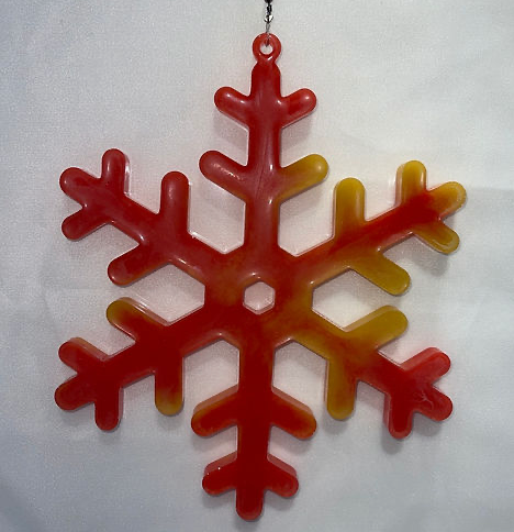 AmandarinDesign's tweet photo. A snowflake for Christmas. Resin Art.

https://t.co/1M5jVTV8cv

@amandarin.design https://t.co/4FXBE8bwf2