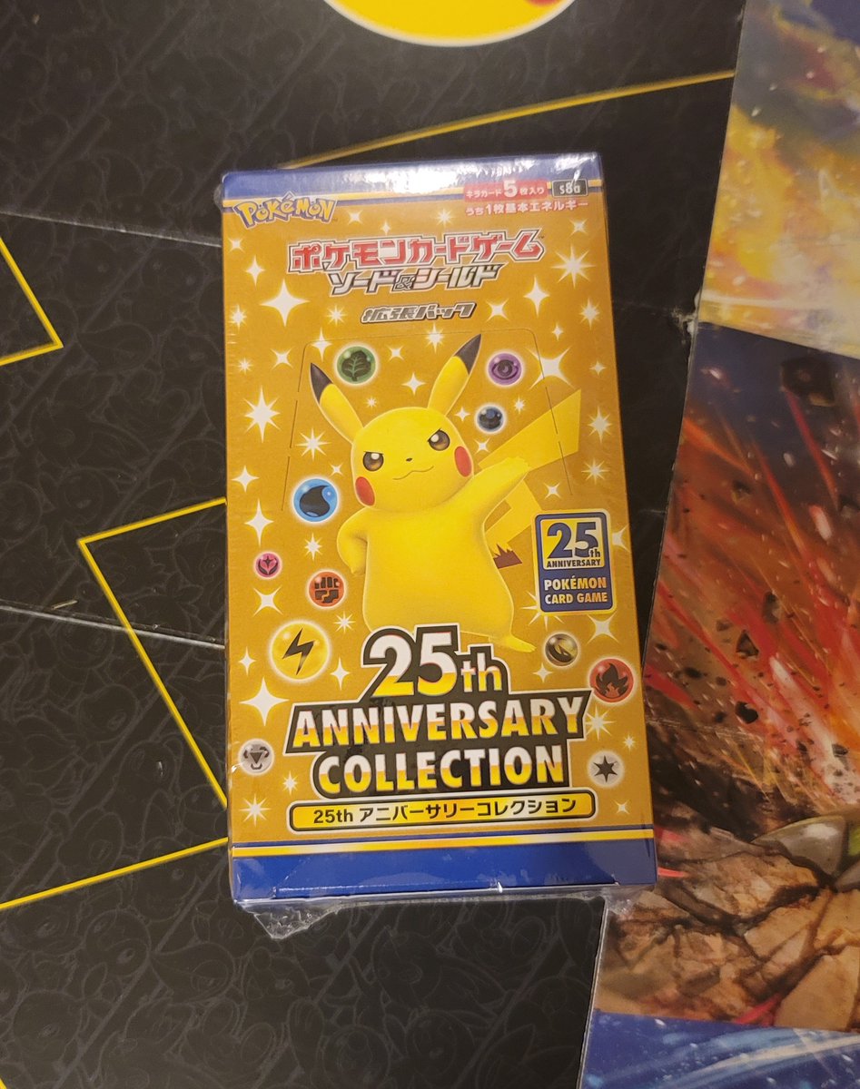 Glitch_Trainer's tweet photo. #Christmas #Pokemon #Giveaway!!
Japanese Pokemon 25th Anniversary Set Box
Winner selected Monday Dec 13th at 8pm CST.
To enter:
✅ Retweet
✅ Follow

Tagging some friends is always appreciated but not required.
Let's Go!!! https://t.co/IDBx3FmaUy