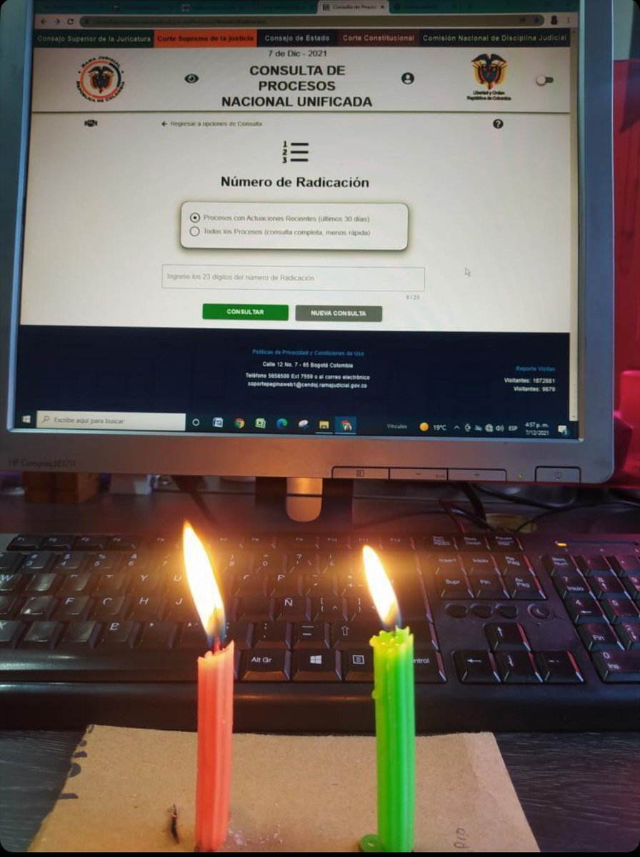 elmeroTenedor's tweet photo. Una velita para que el próximo año sí funcione la página de la Rama. 🙏🏻 https://t.co/XyQet3Go4y