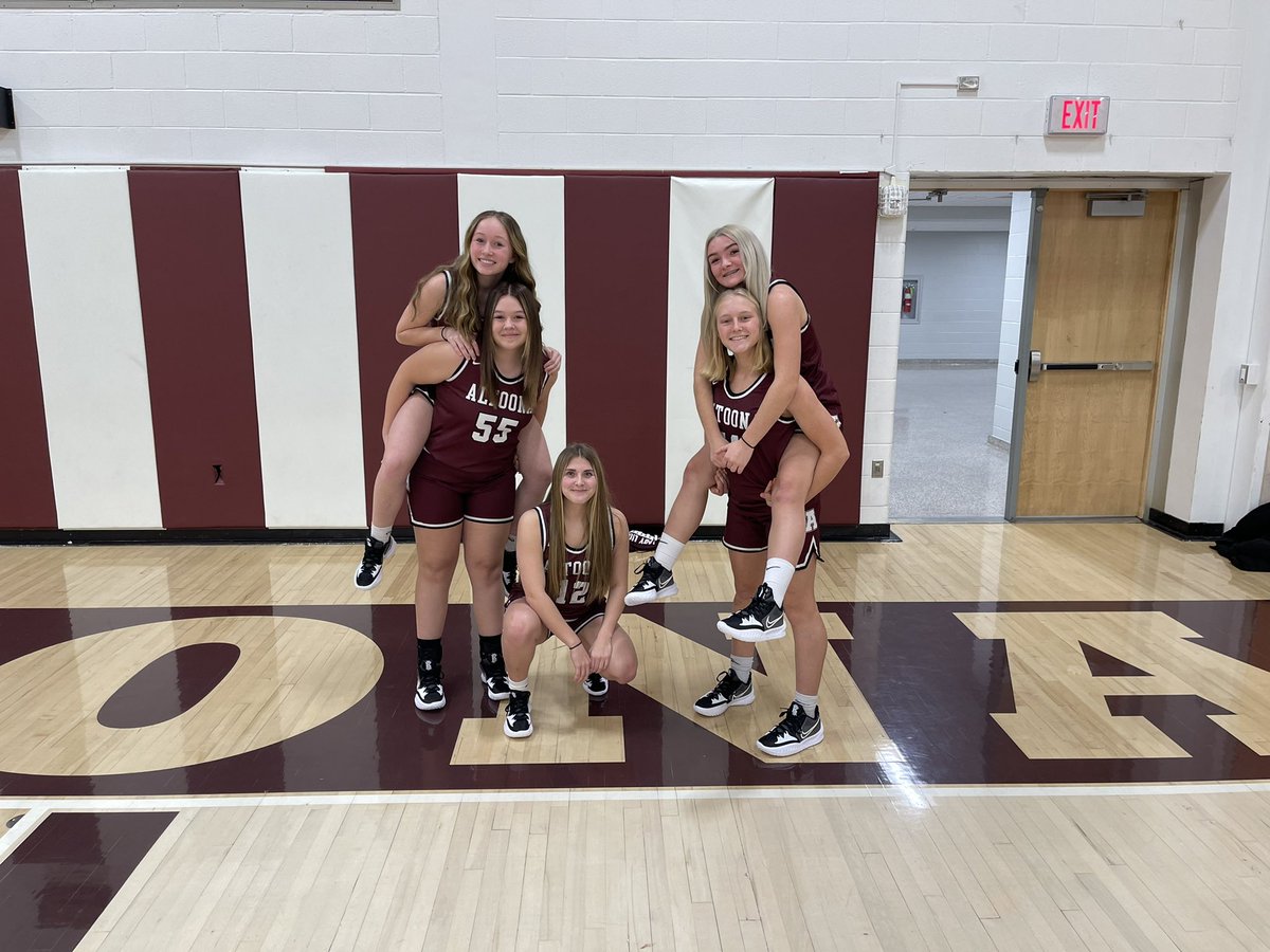 AltoonaLion's tweet photo. A little bit of fun during team pictures.  Great group of young ladies!  Your 21-22 Lady Lions. #together https://t.co/qoKpLQN97n