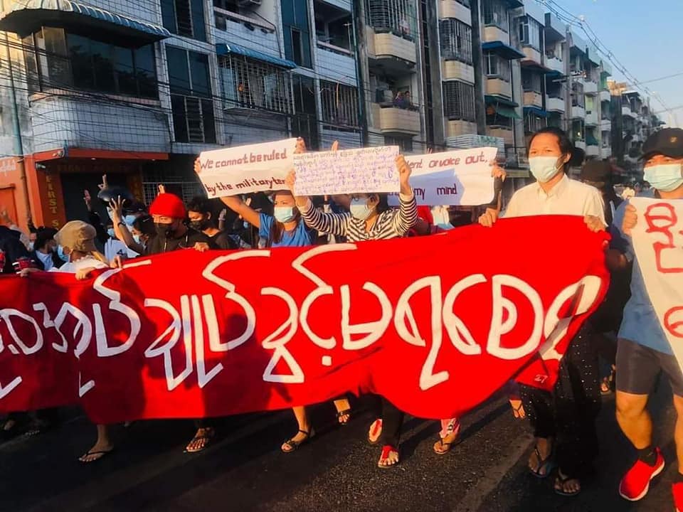 ရန်ကုန်အခြေစိုက်တက္ကသိုလ်ကျောင်းသားသမဂ္ဂများ (တကသများ - ရန်ကုန်) မှဦးဆောင်ပြီး တော်လှန်ရေးအင်အားစုများ နှင့်အတူ ယနေ့တွင် "လုံးဝအုပ်ချုပ်ခွင့်မရစေရ" ကြွေးကြော်သံကိုင်စွဲပြီး ရန်ကုန်မြို့ လမ်းမထက်တွင် စစ်အာဏာရှင်အား ဆန့်ကျင်သပိတ်မှောက် ချီတက်ကြသည်။