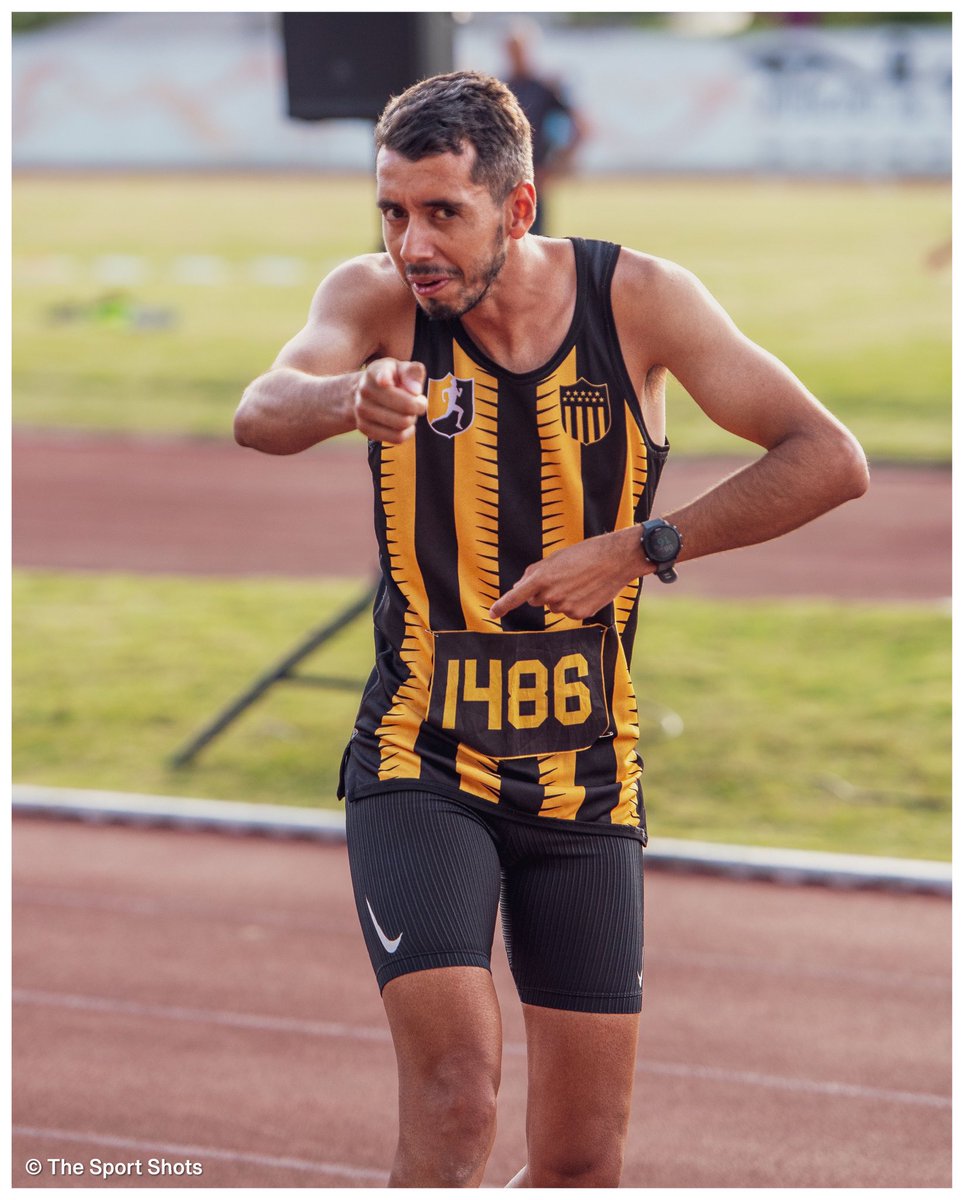 nicolascuestas1's tweet photo. Felicitaciones @OficialCAP por el 53 campeonato 🏆 https://t.co/S5hhVRIy8M