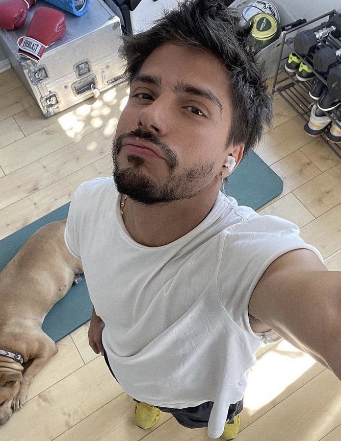 haileybiebir's tweet image. 13 anos de diferença entre essas fotos serio!! maria gabriela e peche (isa e alex) dormem no formol só pode ser