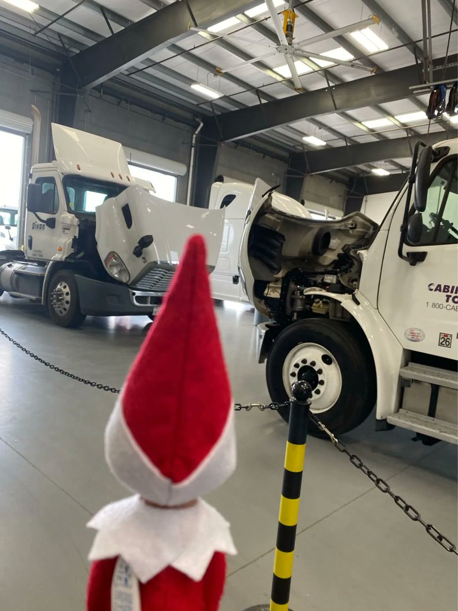 VelocityTrucks's tweet photo. Speedy the Elf decided to take a detour to VTRL Fontana and got a facility tour starting with our Service Department! #speedytheelf #vtrl #velocitytruckrental #velocityvehiclegroup #elfonashelf
Learn more about our rental & leasing division at https://t.co/YR48CIx9FO https://t.co/77xwqcfpMd