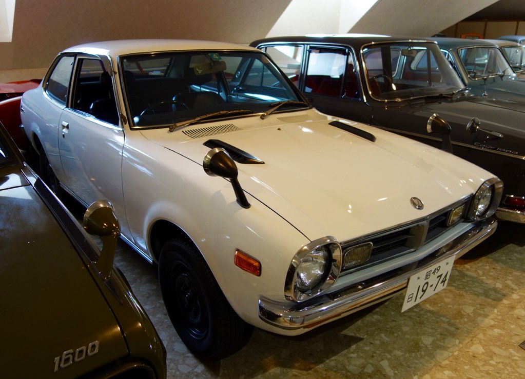 clarez_ch's tweet photo. 続いてのクルマは、
「三菱 ランサー 1600 GSR」!
#三菱ランサー #ランサー #lancer #lancergsr #ランサーgsr #おはようVtuber #Vtuber #クラリゼ #車好き #車好きと繋がりたい #車好きな人と繋がりたい https://t.co/YZlJTLVtwn