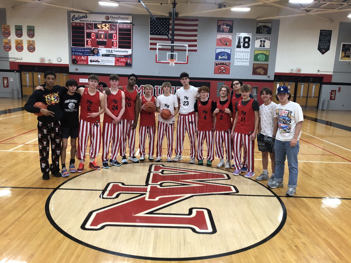 nwboyshoop's tweet photo. Northwest won their season opener 50 to 44 against a tough and well coached Mason team.  The game was back and forth from start to finish.  The Mounties came up with some big rebounds, took care of the basketball, and made their free throws to close the game. https://t.co/vUvT1SO0fy