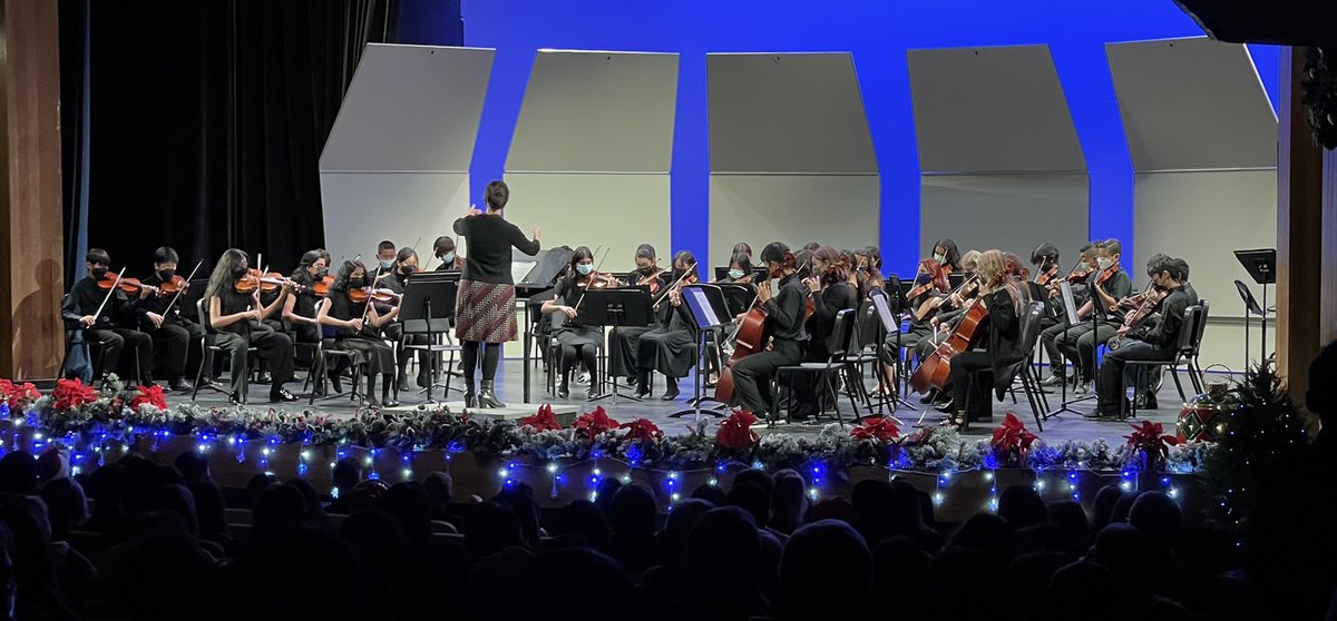 So thankful for our first in person orchestra concert this year! Our new orchestra teacher, Mrs. McDade, has been a great addition to our Bobcat Family! ❤️🐾🖤