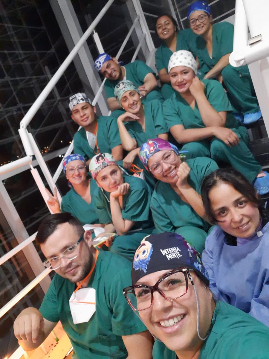 silviafpedraza's tweet photo. Que lindo es trabajar con personas tan maravillosas 😍 #teamUCI https://t.co/S1zASNExn5