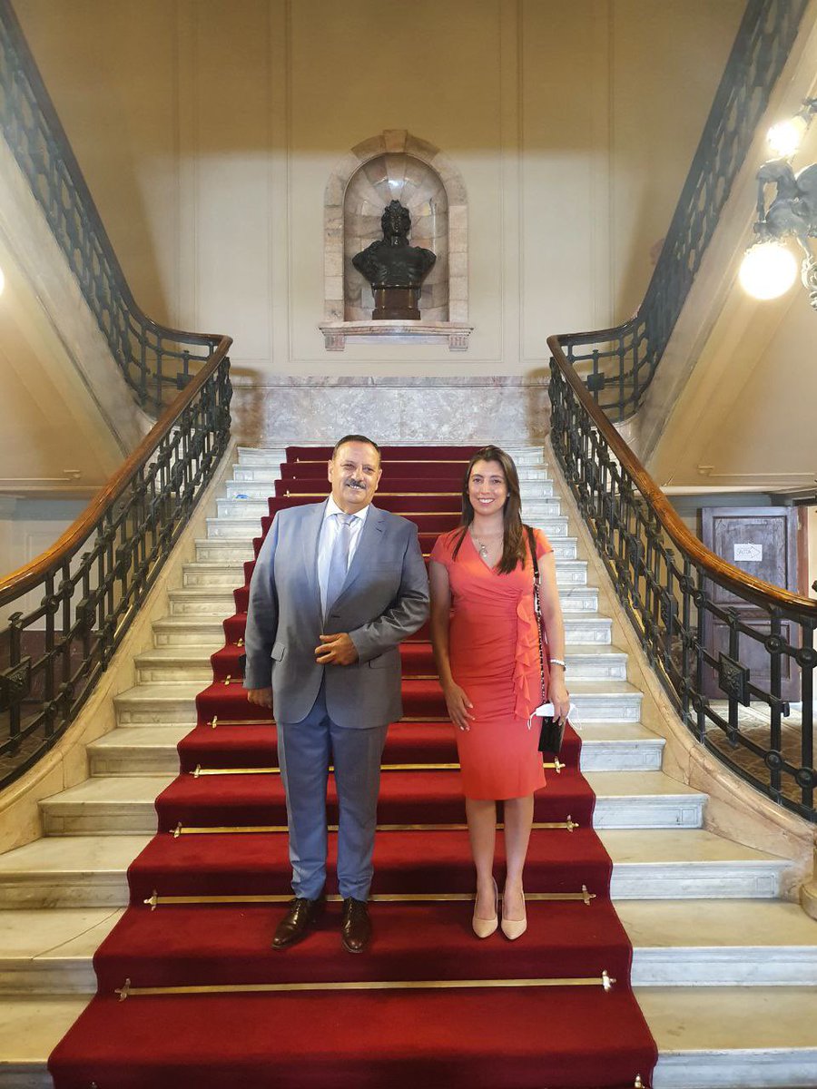 Florelop's tweet photo. Antes que termine este día quiero saludar a nuestros flamantes diputados @GabyPedrali y @rickiherrera a quienes tuve el privilegio de acompañar en el Congreso de la Nación
“El éxito de La Rioja está atada al éxito de sus gestiones compañeros… mucha fuerza” https://t.co/c9mG6rOQ3l