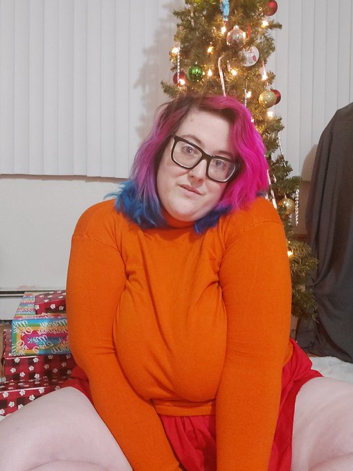 I believe someone ordered more Velma... https://t.co/ksof1cBTcr