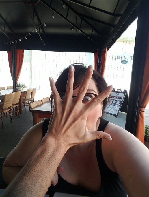 LoL...welllll..she also makes my face look small too 😂🤣😁 https://t.co/IusNVq277S<a href="/tag/footworship"class="tags"><span>#footworship</span></a><a href="/tag/smellysocks"class="tags"><span>#smellysocks</span></a><a href="/tag/neednewsocks"class="tags"><span>#neednewsocks</span></a>
