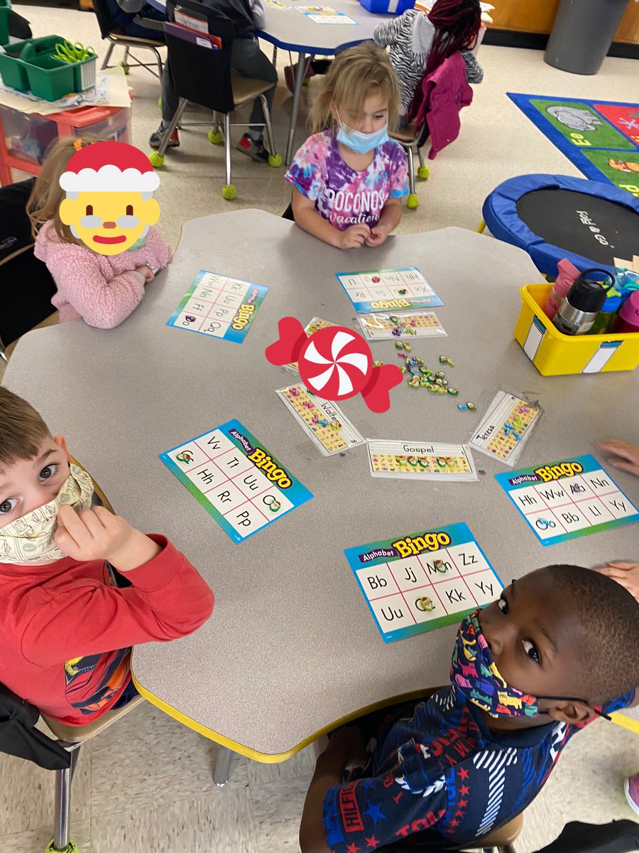 An easy, fun way to practice letter recognition and letter sounds. We love to play Letter Bingo and use holiday themed mini erasers 🎅🏻❄️ 🎁🎄@HTSD_Robinson