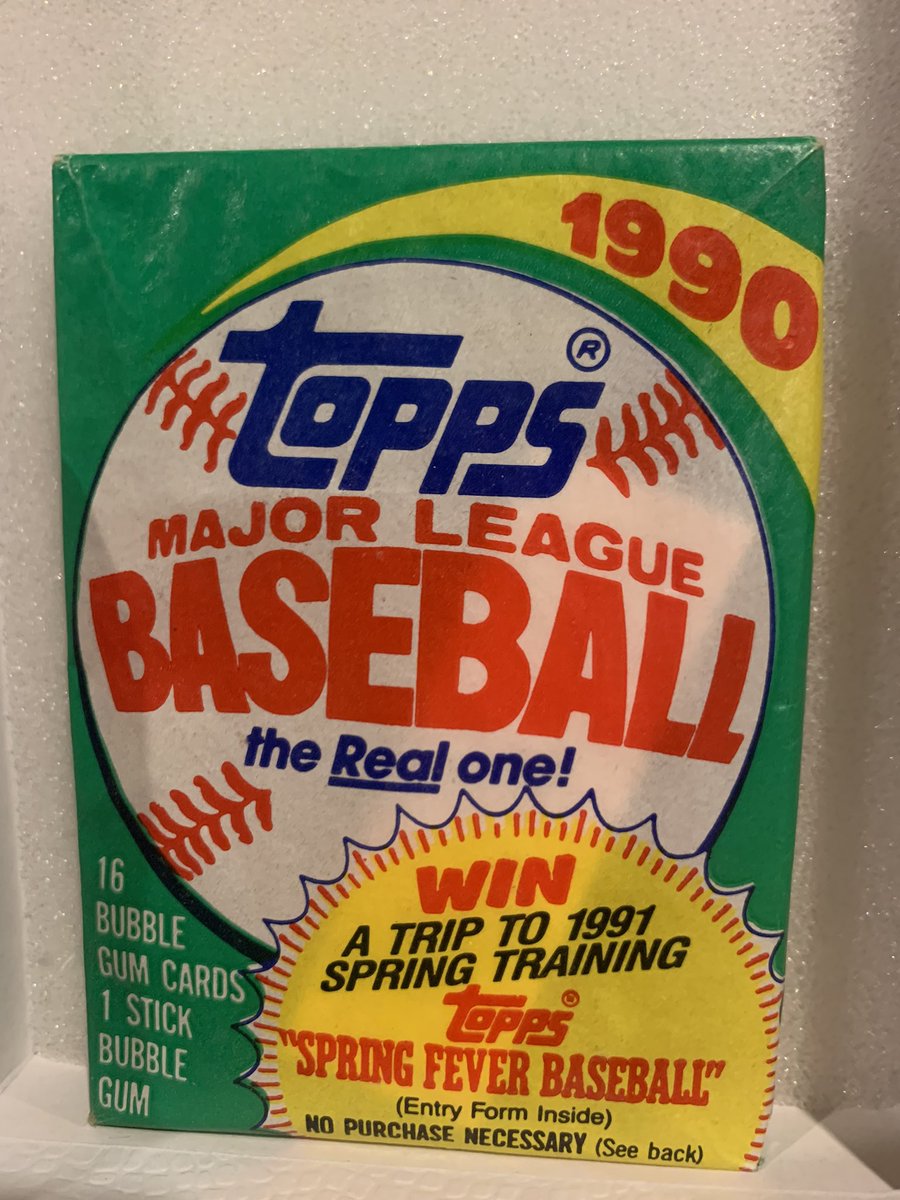 BeatleToybox's tweet photo. Day 6 of Dadvent takes me back to when I was 13 years old. These old Topps cards aren’t worth much but nostalgia value makes them priceless.
#dadvent #adventcalendar #christmas #baseballcards #junkwax https://t.co/76kLnfbkyp