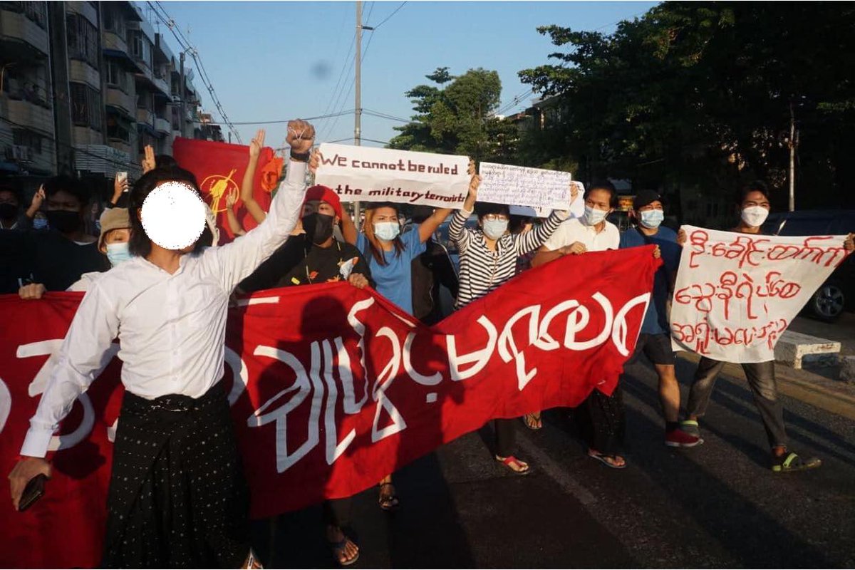 Students and activists took to the streets in Yangon on Wednesday to show their opposition to the military regime. 

(Photo: DUSU) 
#WhatsHappeningInMyanmar