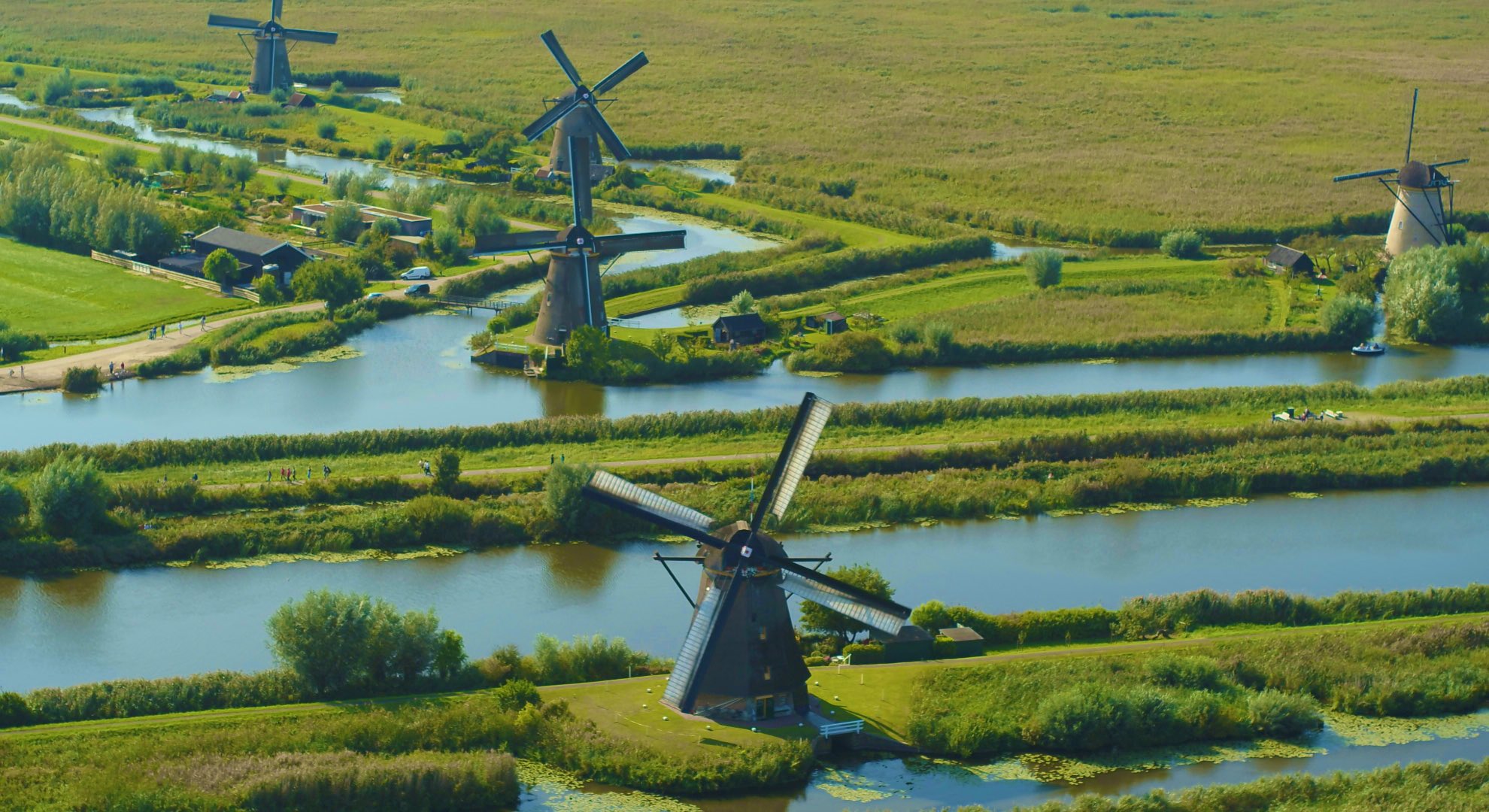 世界遺産 今年放送した世界遺産40カ所をすべてお見せする ベストショット21 人が作った絶景もあります 写真はオランダ キンデルダイクに立ち並ぶ風車群 12月12日 日 午後6時放送です 世界遺産 絶景 ベストショット オランダ 風車