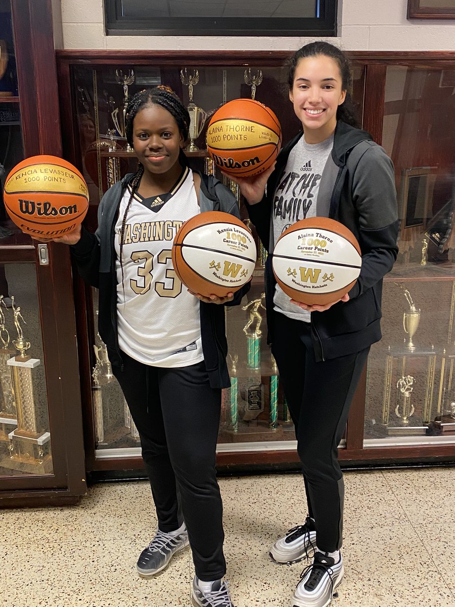 🏀200 WINS FOR COACH MILES🏀

🏀1,000 POINTS FOR KENCIA LEVASSUER🏀

🏀1,000 POINTS FOR ALAINA THORNE🏀

Congratulations to these three ladies on these major accomplishments! We were honored to celebrate them tonight before and after our game.