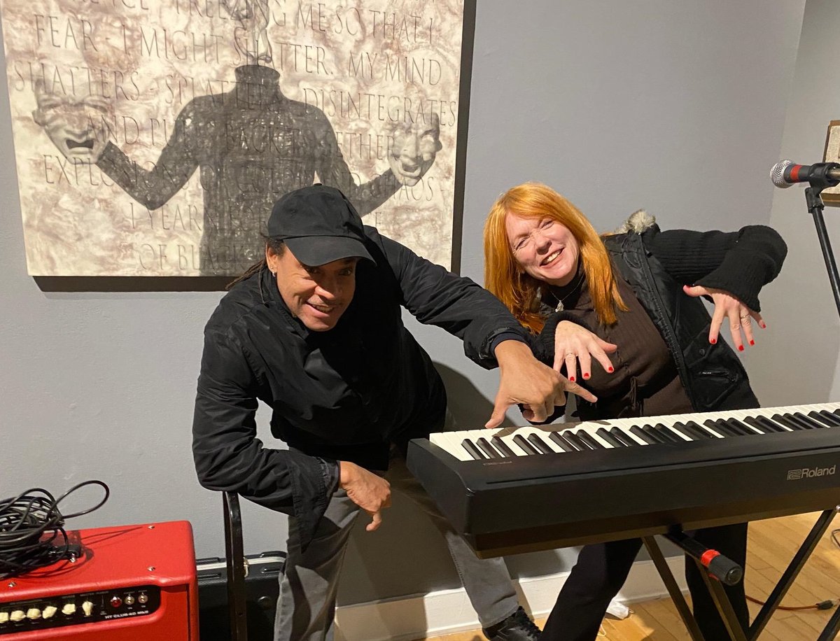 deniselagrassa's tweet photo. Honored to play during Kelly Mathews' stunning show "Being Bipolar in a Polarized World" (https://t.co/enUzk8vVrd) at @theartcenterhp in Highland Park. Once again playing with the fabulous Mike Dangeroux. https://t.co/KVfi9xvEnL