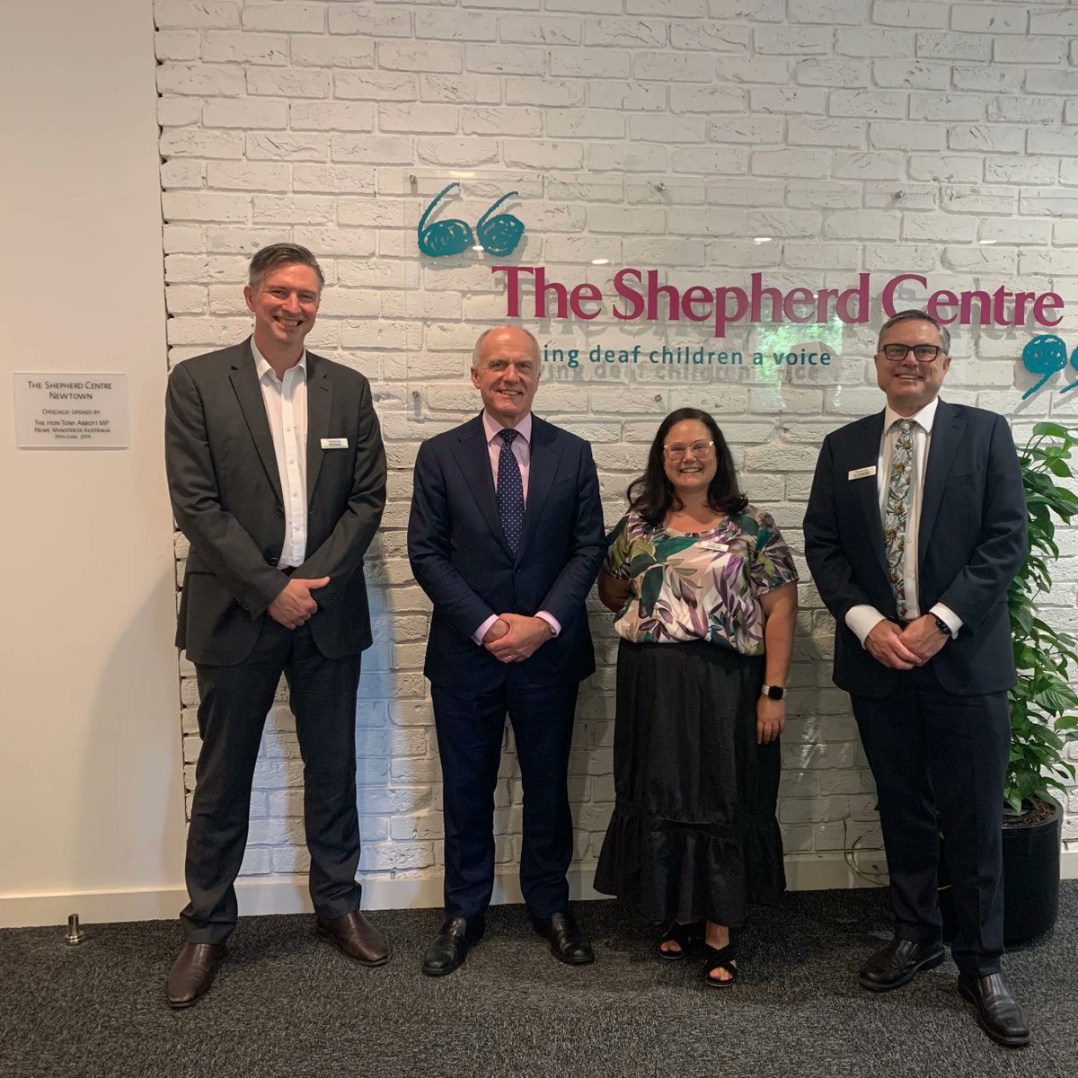 The Senator for Tasmania Hon Eric Abetz visited to take a look at our facilities in Newtown. 

Senator Abetz met with a family, our audiologists, Danielle Lam, David Brady, and CEO Jim Hungerford on the impact of The Shepherd Centre and how to realise a new centre in Tasmania.