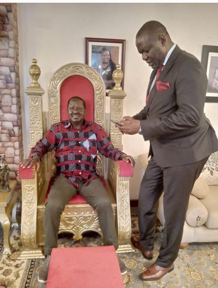 richyosu's tweet photo. Talk of elegance, that's @ProfOjiendaTom. To my people of Kisumu, we continue to seek for your support and partnership to bring order and change in our leadership. In him is competence and zeal to serve. Kisumu must be heard within and outside through meaningful representation https://t.co/ZP1jtl43vA