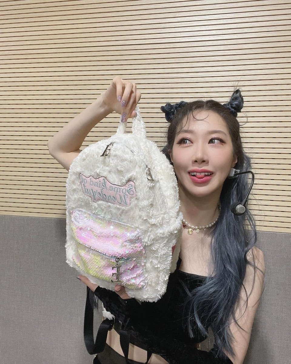 blackswan_py's tweet image. Youngheun update via instagram ˗ˋˏ🐶ˎˊ˗  
#TRAD

© Youngheun / Blackswan Paraguay 

🖇️
#BLACKSWAN #GoodBye_RANIA #LUMINA #YOUNG_HEUN #블랙스완 #루미나 #영흔