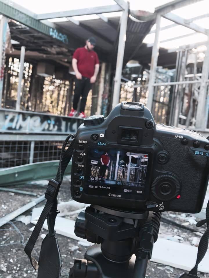 BODYBAGMEDIA's tweet image. #BehindtheScenes flick’s from 5 years ago today filming with my brother @Currentz_One for his song - “These Days” #BeforeBodyBagMedia #CurrentzOne #Day1s