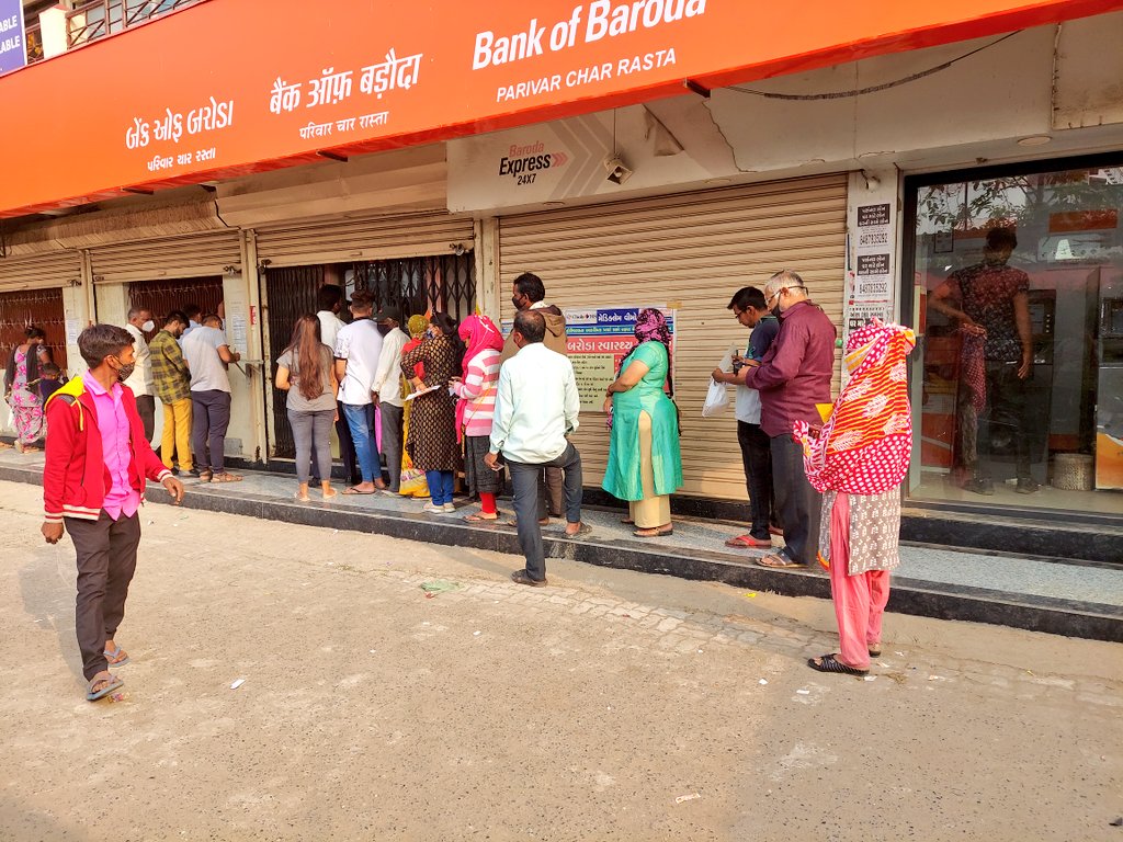 HarshShah179's tweet photo. In the era of IT we face the issue of standing in queue for long time. very disappointed from BOB services. All nearby cash deposit machine is not working & no one taking care for the same. Branch staff is irresponsible.
#bob
#improvesystem
@bankofbaroda @BankofBarodaCEO https://t.co/FkaRMJ5MbH