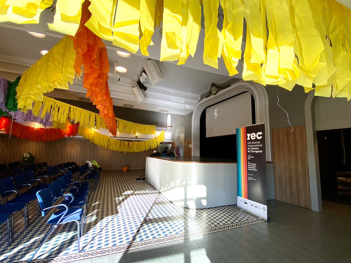 FestivalMinipop's tweet image. Ja ho tenim tot a punt a @el_Teatret per la darrera projecció del #Minirec! A les 12 h comencem 💜

Us hi esperem! 👉🏻 bit.ly/3Ir1A8x

@RECtgn