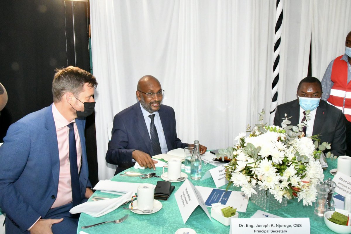 Environment_Ke's tweet photo. Speaking during the launch Environment and Forestry Chief Administrative Secretary Hon. Mohammed Elmi said the government was pursuing strategies to introduce e-mobility to rid the transport sector of the use fossil fuels that continue to threaten global warming.@StandardKenya https://t.co/hjNkhjdHbN